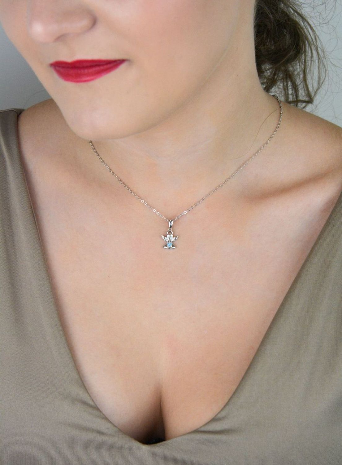 MINET dziecięcy srebrny naszyjnik z aniołkiem i niebieskimi cyrkoniami. Srebro Ag 925, długość 41+3 cm, bezpieczne zapięcie. Idealny prezent dla dziewczynki.1.jpg