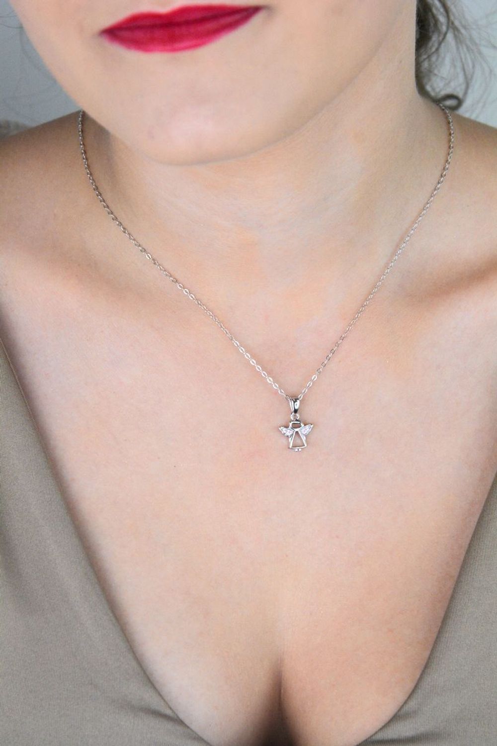 MINET srebrny naszyjnik z aniołkiem ozdobionym różowymi cyrkoniami. Delikatna biżuteria dla dziewczynki – Ag 925, długość 41+4 cm. Idealny na prezent.1.jpg