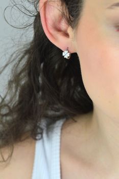 MINET srebrne kolczyki Koniczyna z cyrkoniami – rodowane, zatrzask, 7x7 mm (1).jpg