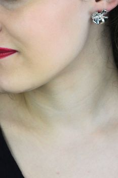 Kolczyki srebrne damskie JMAN5028SE00 – duże kwiatki 2 cm, próba 925 (6).jpg