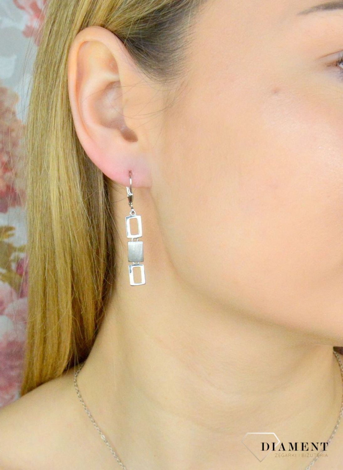 Kolczyki damskie  Trzy wiszące elementy  JMAS0037SE00.jpg