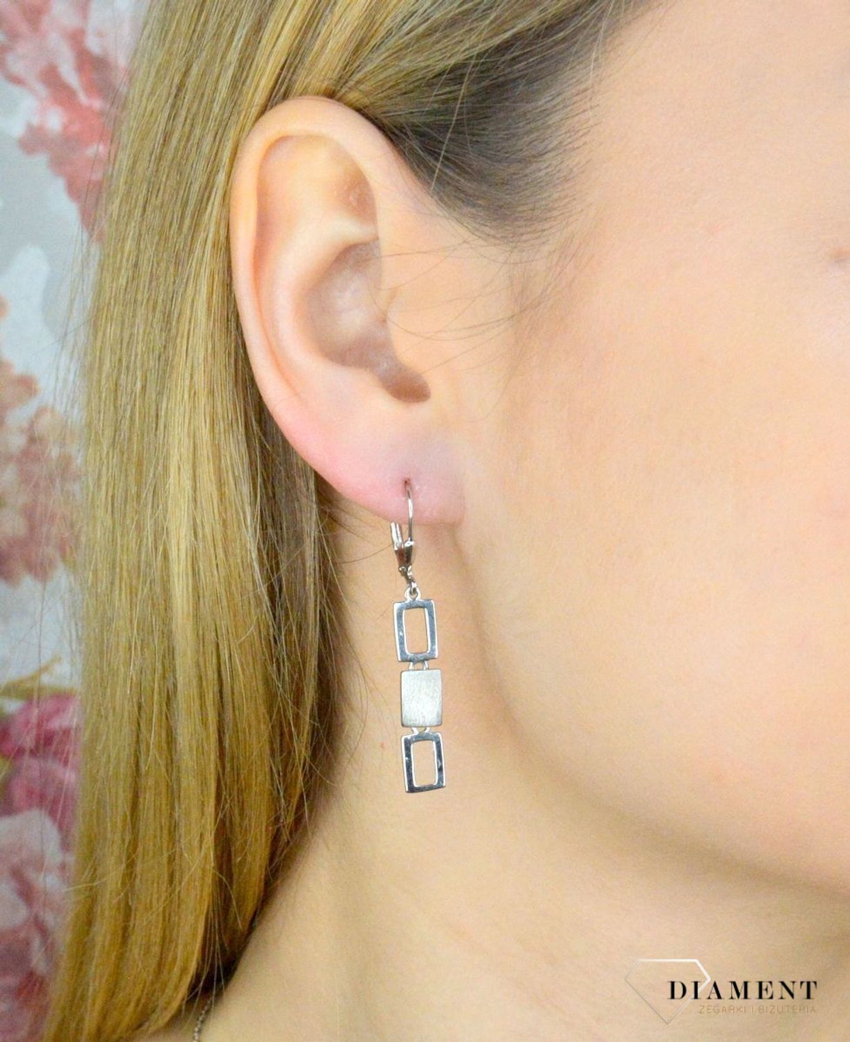 Kolczyki damskie  Trzy wiszące elementy  JMAS0037SE00.jpg