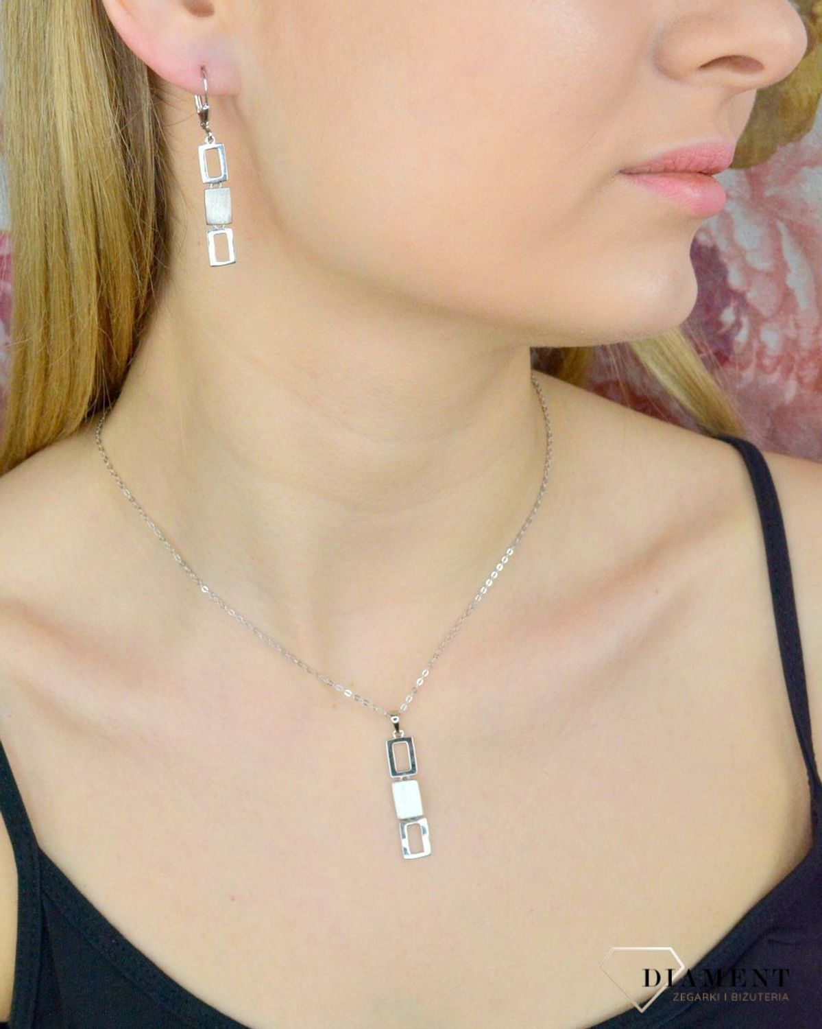 Naszyjnik damski  Trzy wiszące elementy  JMAS0037SN45 (2).jpg