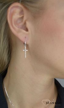 Kolczyki srebrne wiszące 'Srebrne krzyżyki'. Kolczyki srebrne krzyże. Srebrne kolczyki Damskie w Sklepie z Biżuterią, kolczyki krzyże (4).JPG