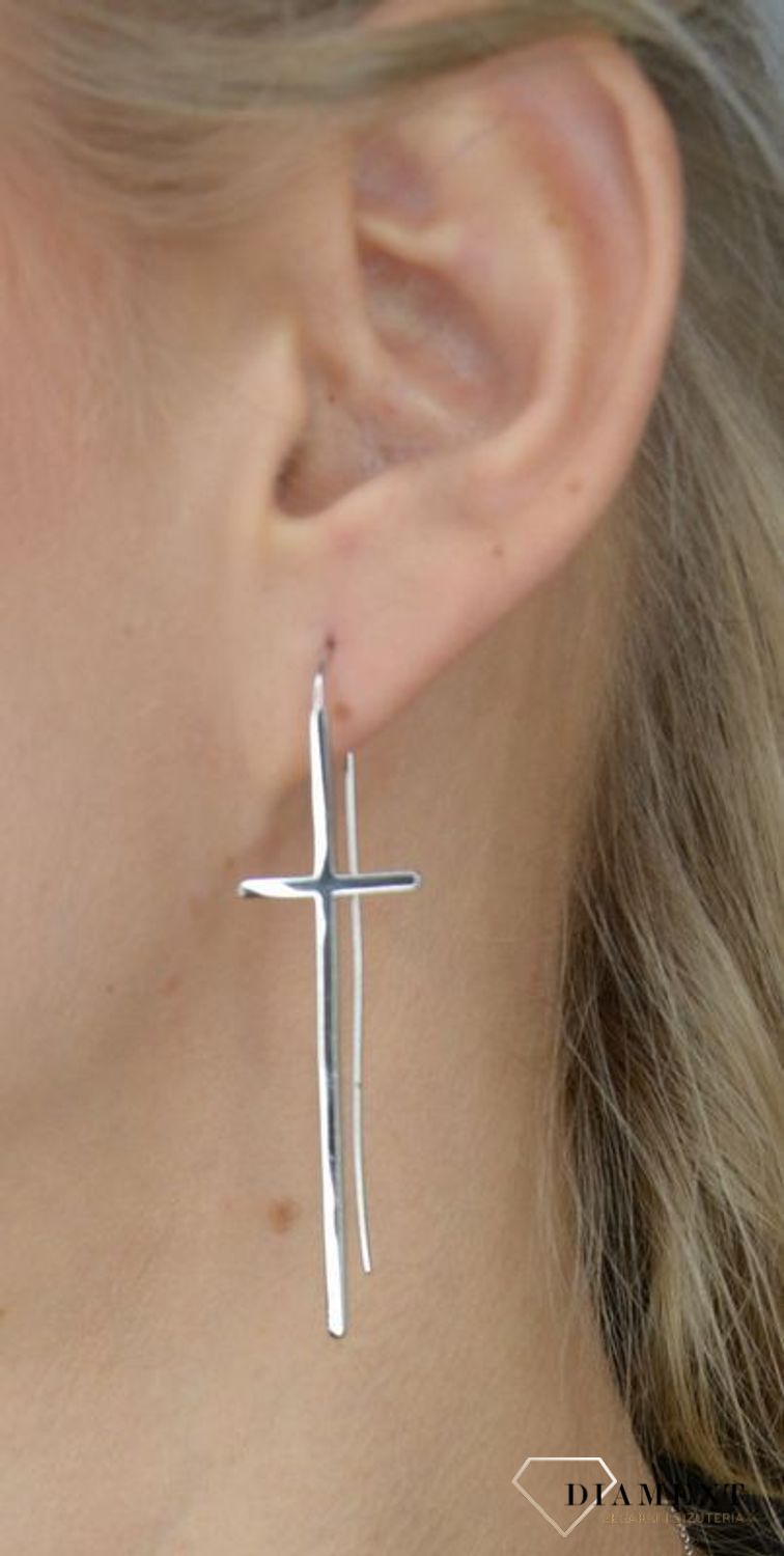 Kolczyki srebrne wiszące 'Duże krzyże' JMAS0063SE00.jpg