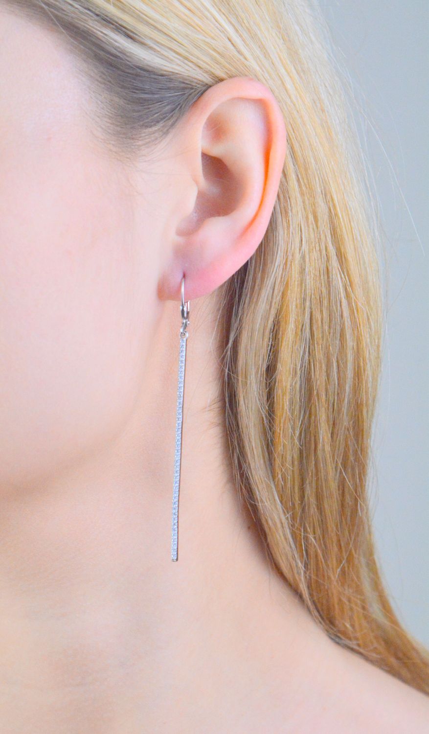 Kolczyki wiszące patyczki z cyrkoniami próba 925, JMAS0066SE01 Srebrne kolczyki zostały wykonane z najwyższej jakości srebra próby 925. Idealny prezent dla każdej kobiet.jpg