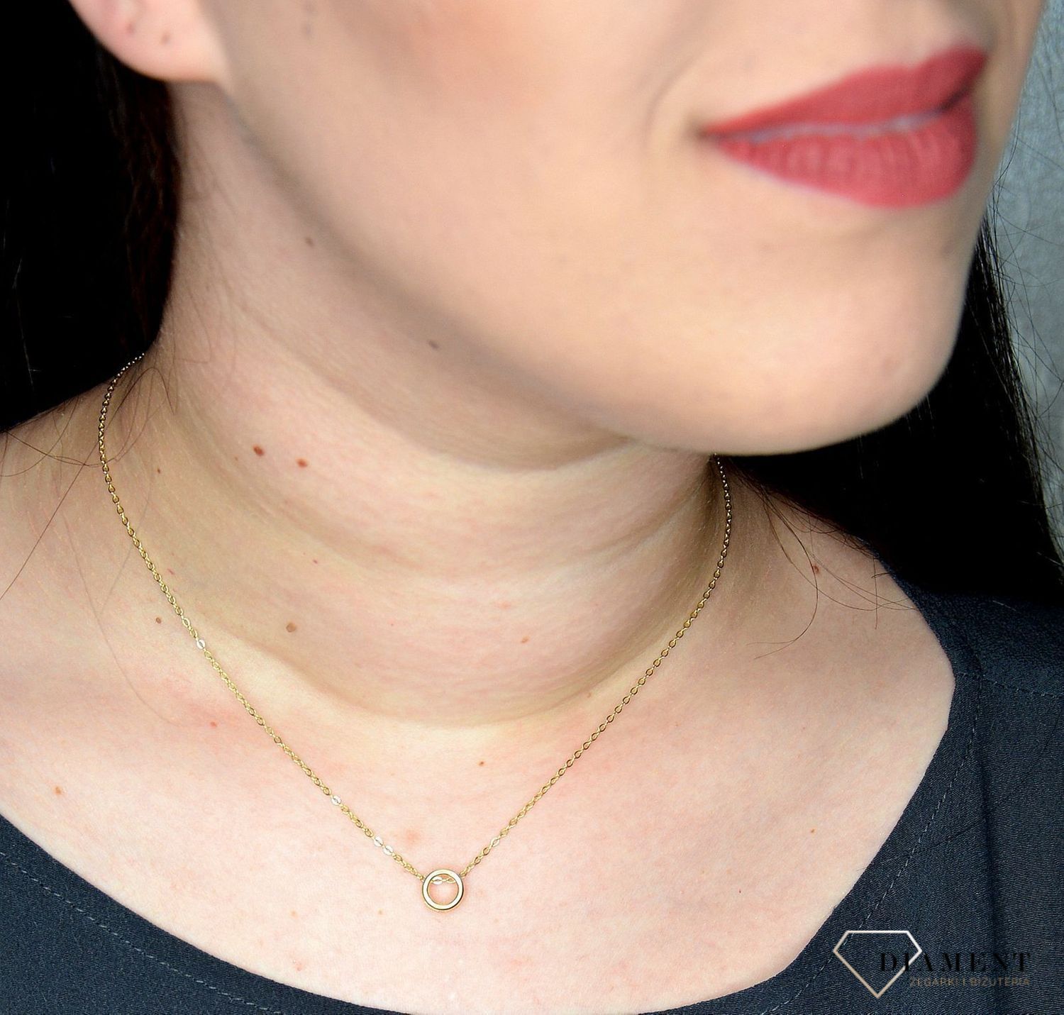 Srebrny naszyjnik pozłacany z okrągłą zawieszką JMAS0089GN45.jpg