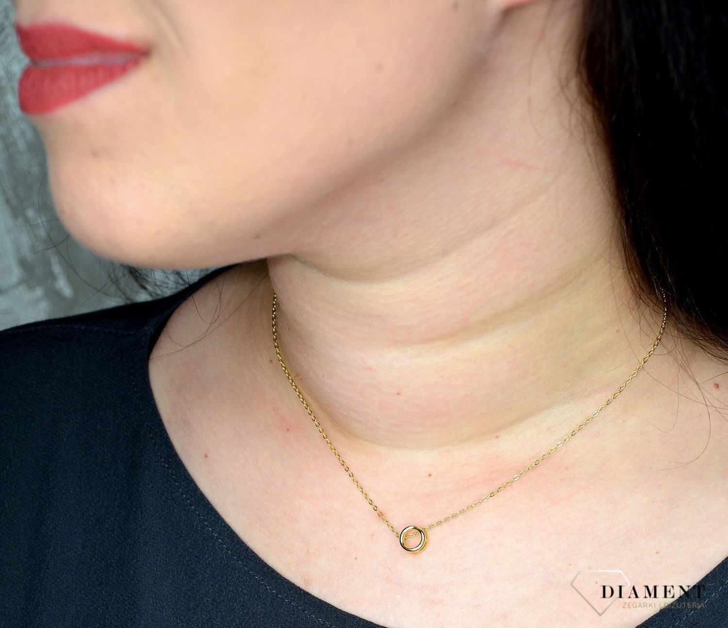 Srebrny naszyjnik pozłacany z okrągłą zawieszką JMAS0089GN45.jpg