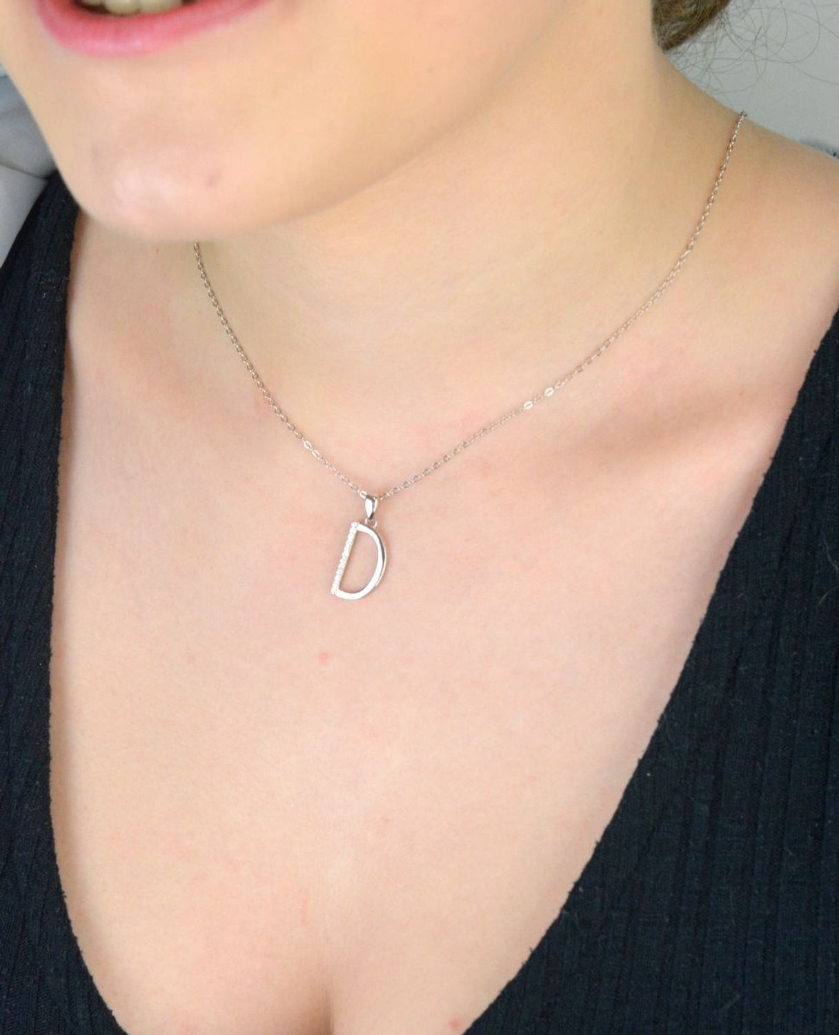 Naszyjnik srebrny literka D z cyrkoniami próba 925 – JMAS0204SN42.jpg
