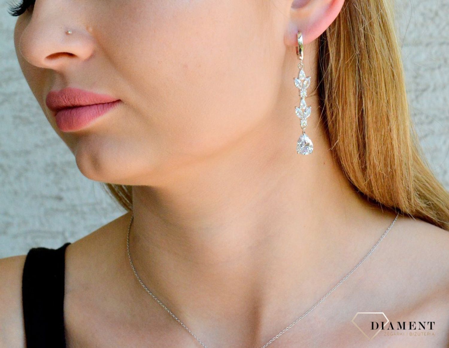 Srebrne kolczyki damskie 925 wiszące listki z cyrkoniami JMAS0213SE00.  Srebrne kolczyki damskie. Kolczyki srebrne wiszące z cyrkoniami. Srebrne kolczyki wiszące bogate cyrkonie. Srebrne kolczyki idealne na prezent..jpg