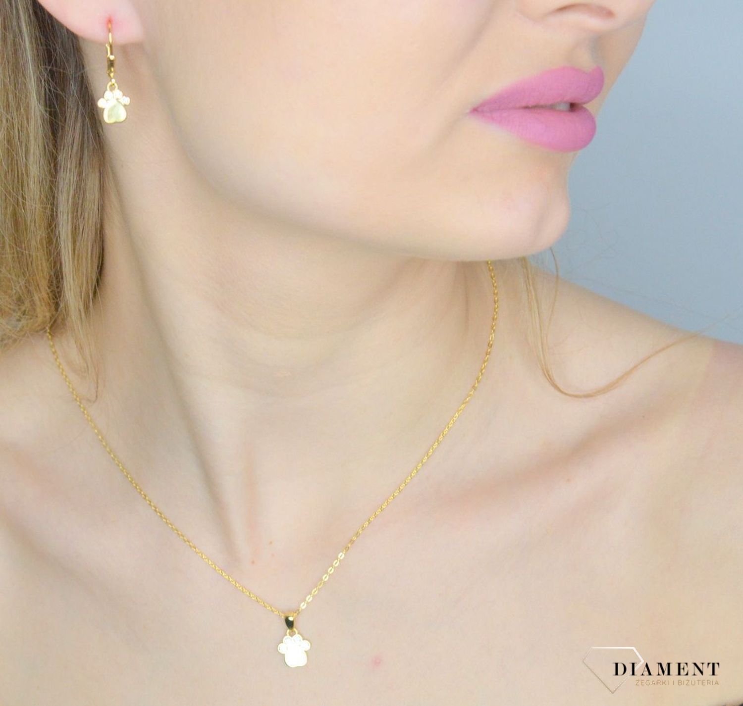 Srebrny naszyjnik dziecięcy 925 psia łapka w pozłoceniu JMAS0219GN45. Srebrny naszyjnik dziecięcy. Naszyjnik srebrny psia łapka. Naszyjnik srebrny dla dziewczynki. Naszyjnik idealny na prezent dla małej modnisi..jpg