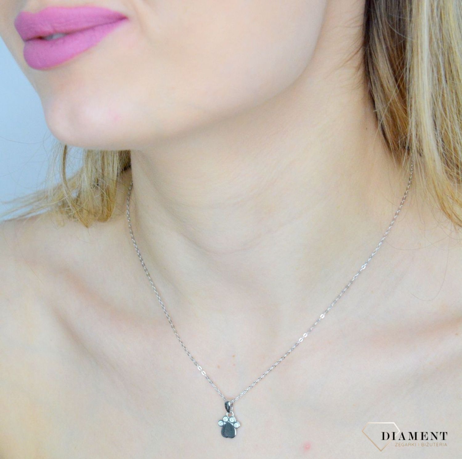 Srebrny naszyjnik dziecięcy 925 psia łapka JMAS0219SN45. Srebrny naszyjnik dziecięcy. Naszyjnik srebrny psia łapka. Naszyjnik srebrny dla dziewczynki. Naszyjnik idealny na prezent dla małej modnisi..jpg