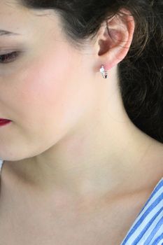 MINET srebrne kolczyki kółeczka z białymi cyrkoniami – rodowane srebro 925 (3).jpg