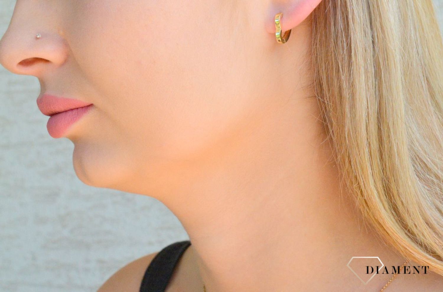 Srebrne kolczyki dziecięce 925 serduszka na zatrzask pokryte złotem JMAS0236GE00. Srebrne kolczyki damskie. Kolczyki srebrne serduszka z cyrkoniami. Srebrne kolczyki na zatrzask dla dziewczynki. 111.jpg