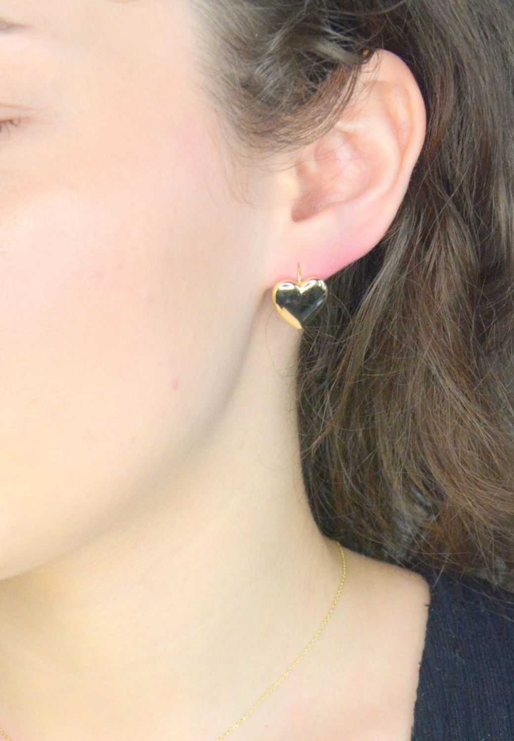 Kolczyki srebrne serca pr 925, JMAS0281GE00 Srebrne kolczyki zostały wykonane z najwyższej jakości srebra próby 925. Idealny prezent dla każdej kobiety. 111.jpg