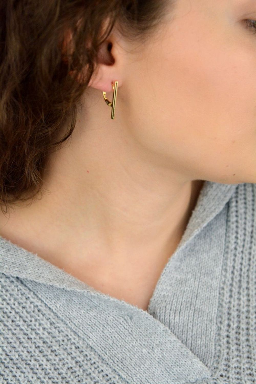 Delikatne pozłacane kolczyki srebrne marki MINET z biglem angielskim, wykonane ze srebra próby 925, złocone 14K z e-coatingiem. Wysokość 24 mm, waga 2,5 g. Idealne na co 1.jpg