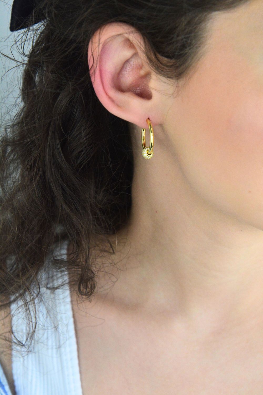 MINET Kolczyki pozłacane Ag 925 kółka z kulką z cyrkoniami.jpg