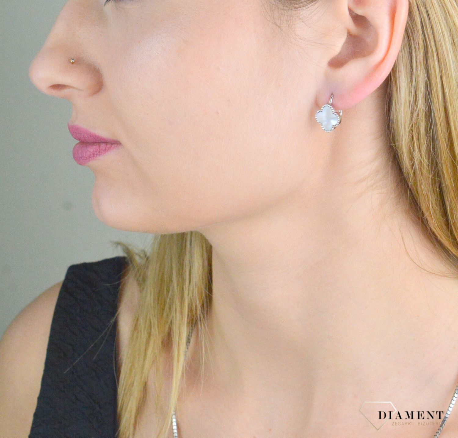 Srebrne kolczyki damskie 925 koniczynki z masą perłową JMAS7043WE00.jpg