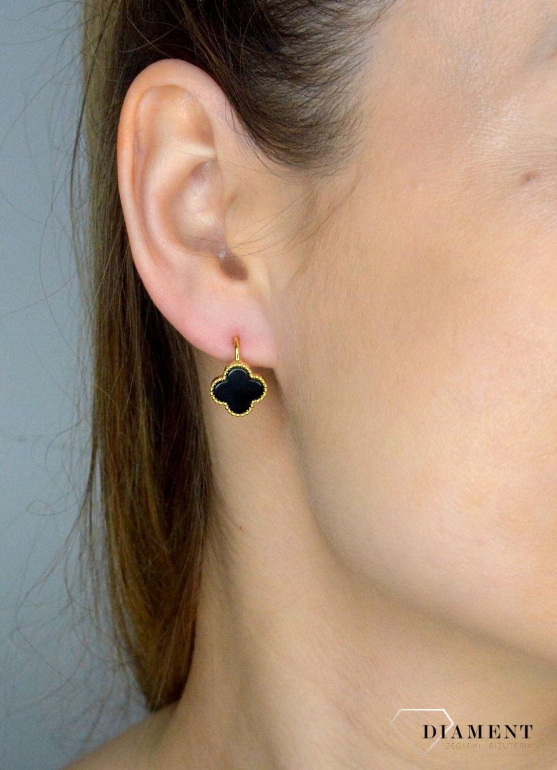 Srebrne kolczyki 925 pozłacane koniczyny z onyksem JMAS7043XE00. Srebrne kolczyki damskie koniczynki.jpg