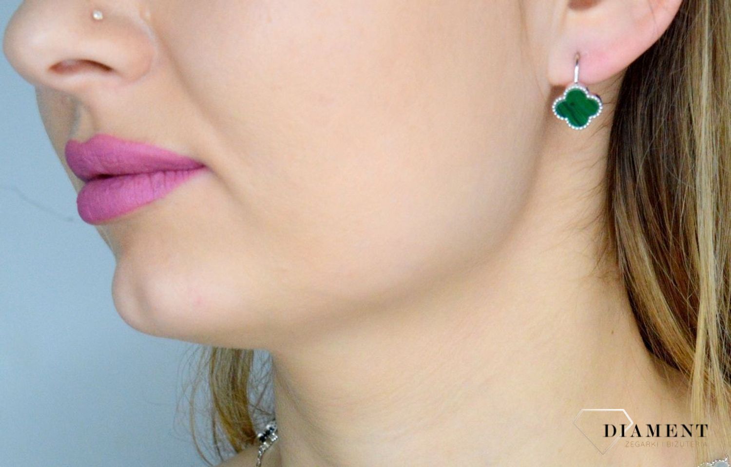 Srebrne kolczyki 925 koniczynki z malachitem JMAS7043ZE00. Srebrne kolczyki damskie. Kolczyki damskie na biegiel. Kolczyki srebrne koniczynki. Kolczyki z malachitem. Kolczyki koniczynki na prezent..jpg