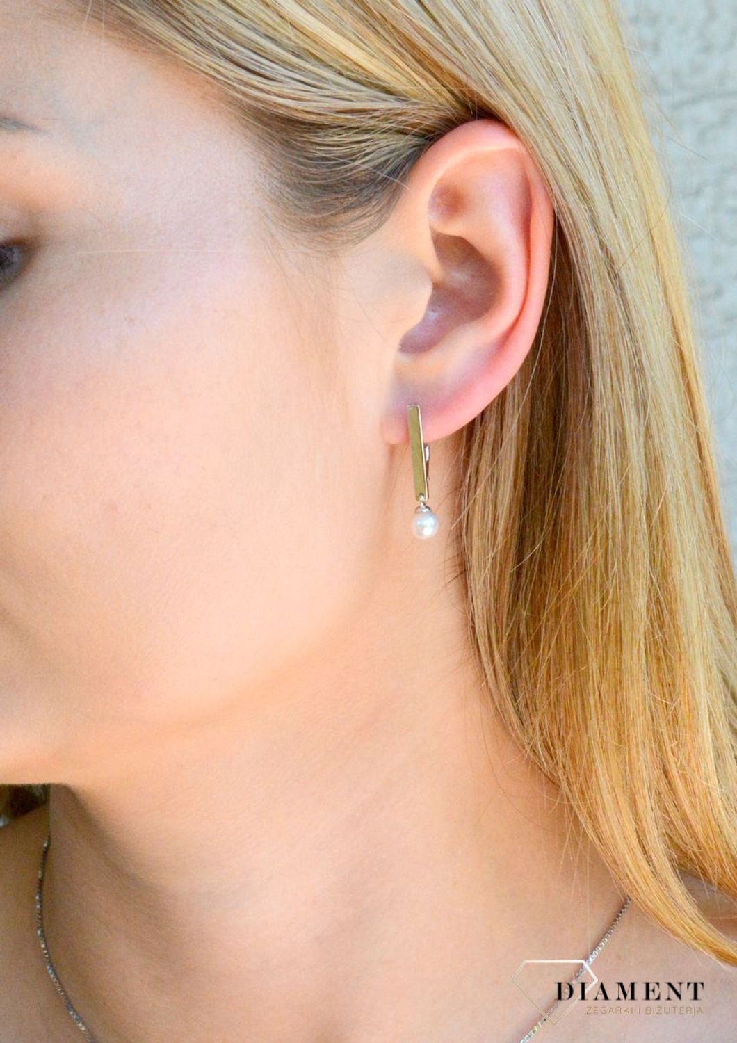 Srebrne kolczyki damskie 925 wiszące perełki JMAS7048SE00. Srebrne kolczyki damskie. Kolczyki srebrne perełki. Srebrne kolczyki na bigiel. Srebrne kolczyki z perłą idealne na prezent..jpg