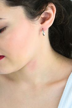 Kolczyki srebrne damskie JMAS7049SE00 – wiszące z perełką, próba 925 🐚 (1).jpg