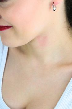 Kolczyki srebrne damskie JMAS7049SE00 – wiszące z perełką, próba 925 🐚 (3).jpg