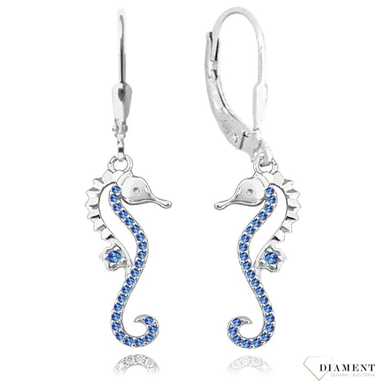 kolczyki srebrne dla dziewczynki w kształcie koników morskich.jpg