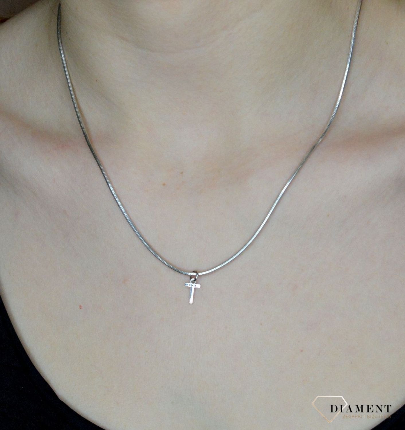 Srebrna zawieszka literka T 8mm JMAS900TSP00.jpg