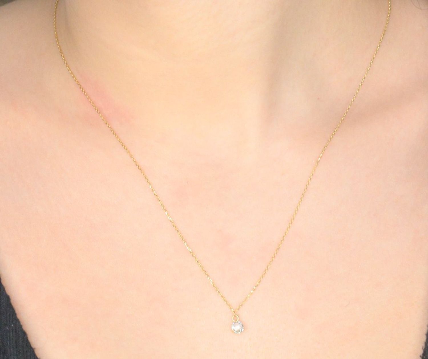 Naszyjnik złoty niebieska cyrkonia próba 585, JMG0158AGN Złoty naszyjnik damski 585 celebrytka z niebieską, delikatną cyrkonią. Delikatny naszyjnik wykonany z 1celebrytka.jpg