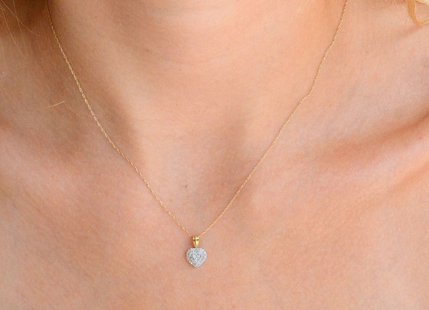 Zawieszka złota Stopniowane serce z 39 Diamentami 585 JP6023Y.jpg