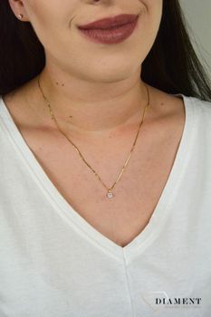 Złota zawieszka z Diamentami 585 JP6115Y. Złota zawieszka wykonana z 14- karatowego złota z 15 diamentami o wielkości 0,05 ct, barwie GH i czystości SI. Piękna i elegancka biżuteria (5).JPG