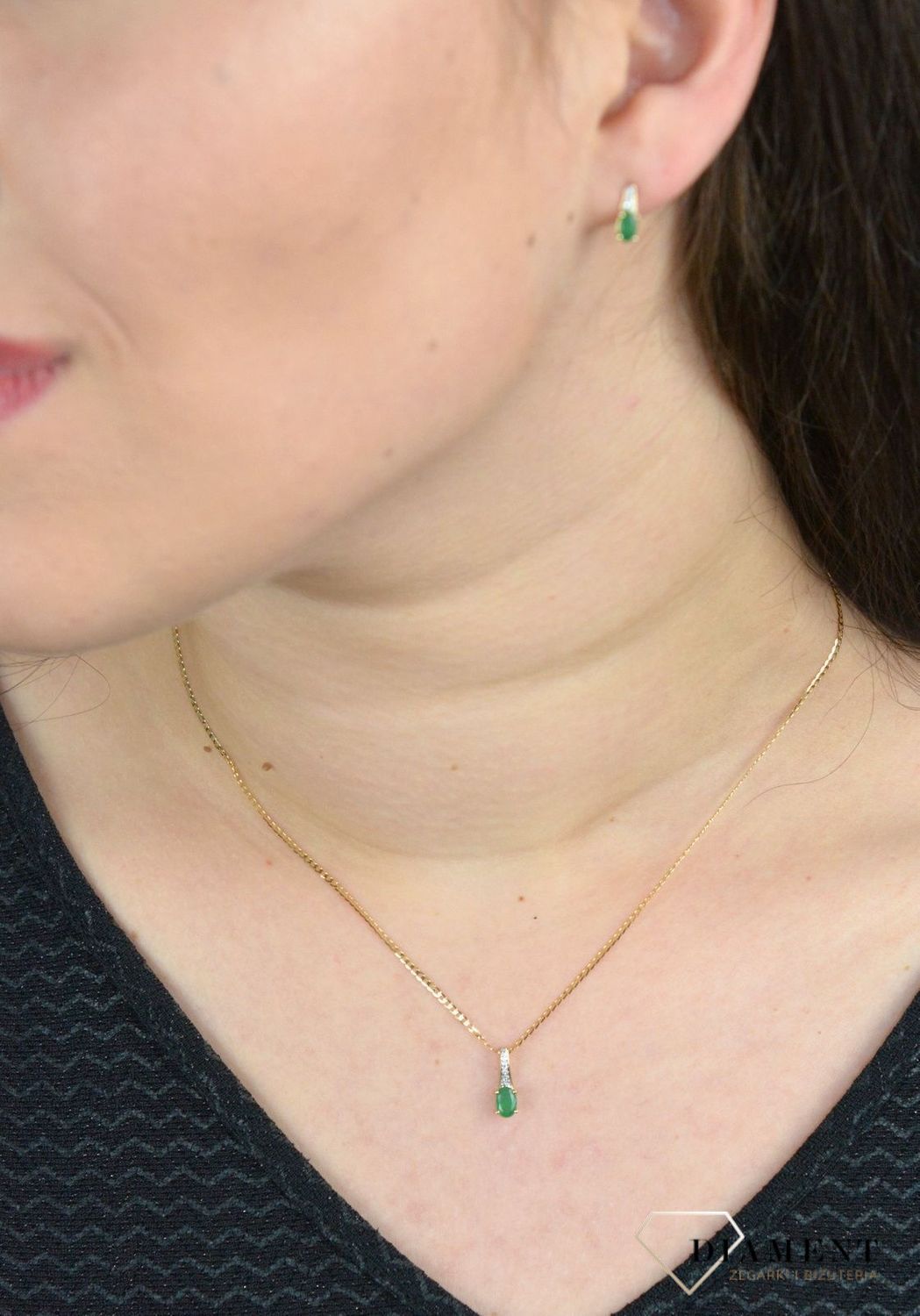 Złota zawieszka z Diamentami i Szmaragdem JP6341EMY.jpg