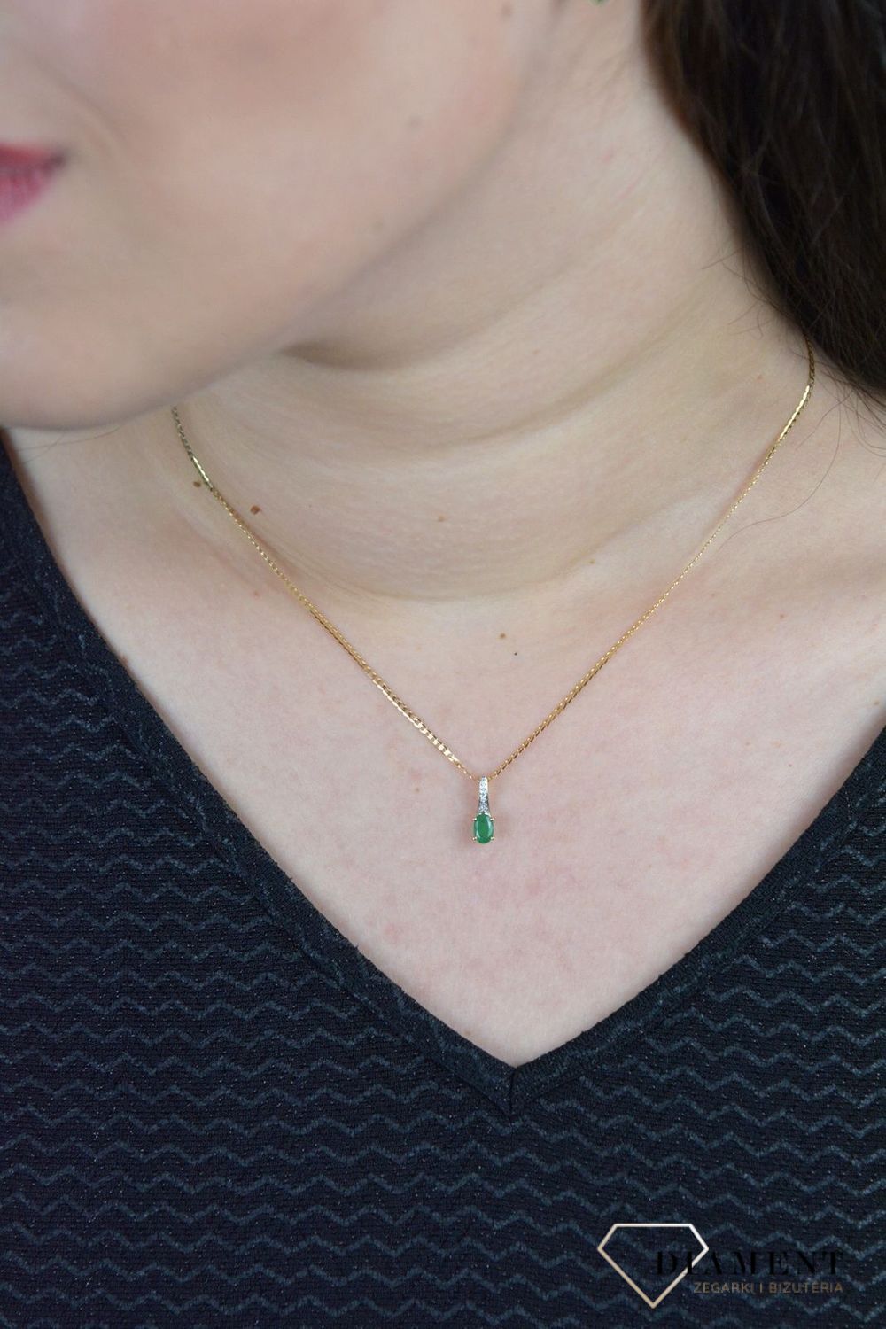 Złota zawieszka z Diamentami i Szmaragdem JP6341EMY.jpg