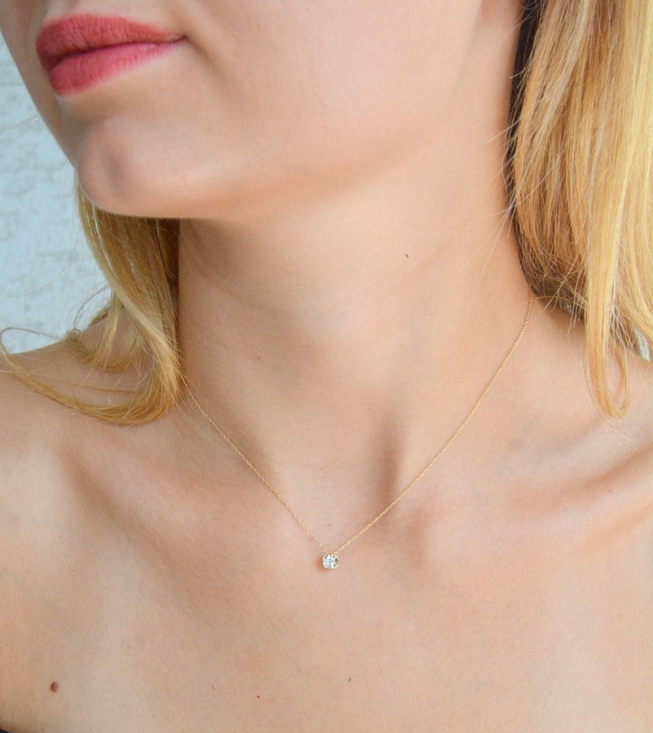 Naszyjnik złoty Jeden Diament 585 JP6357Y (3).jpg