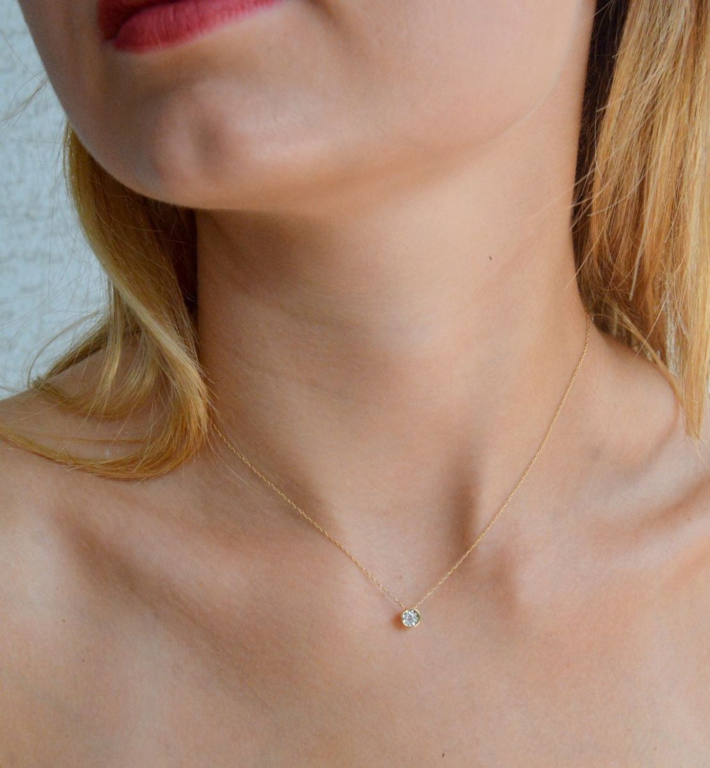 Naszyjnik złoty Jeden Diament 585 JP6357Y (3).jpg
