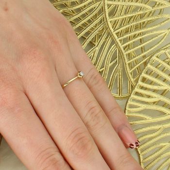 Pierścionek zaręczynowy złoty DIAMENT 585 „Gwiazda Zaręczynowa” z diamentem 0,026 ct  Certyfikat diament.jpg