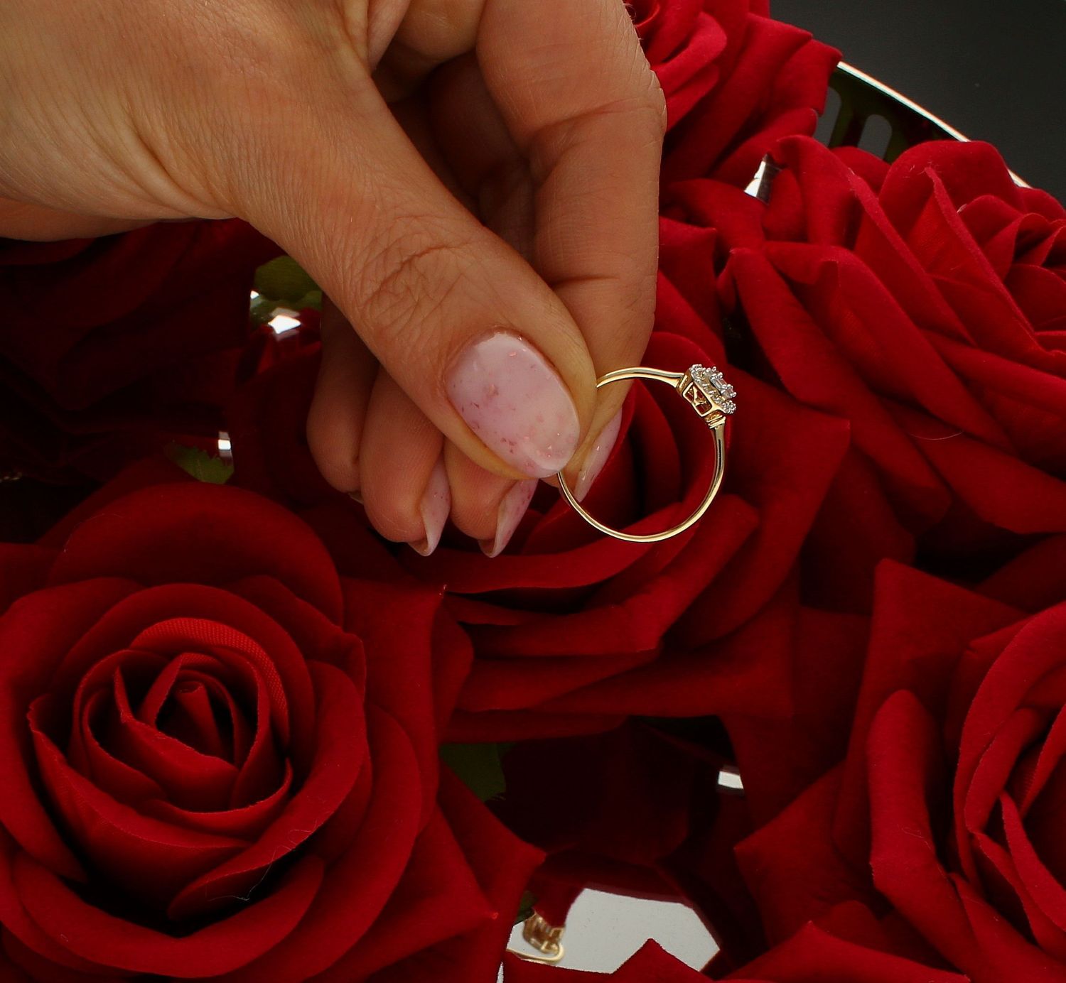 Pierścionek złoty Prostokątna korona Diamentów 585 rozmiar 17 (4).jpg