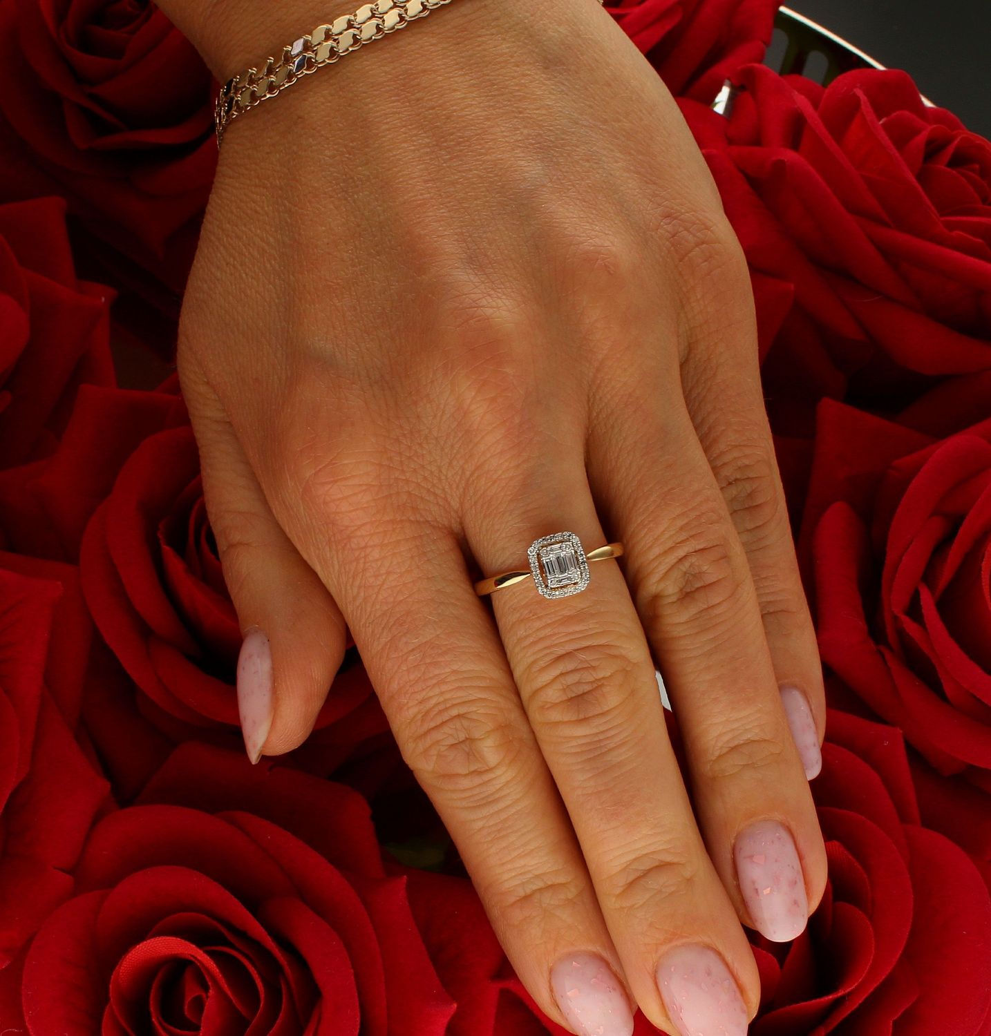 Pierścionek złoty Prostokątna korona Diamentów 585 rozmiar 17 (4).jpg