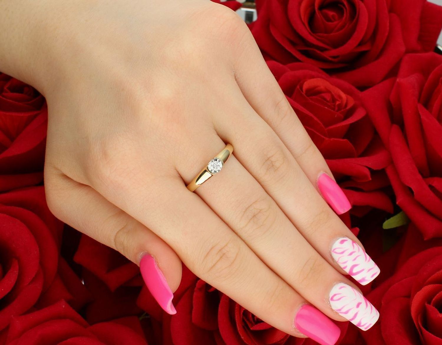 Złoty pierścionek z diamentem 0,10ct GHSI – JR18232Y.jpg