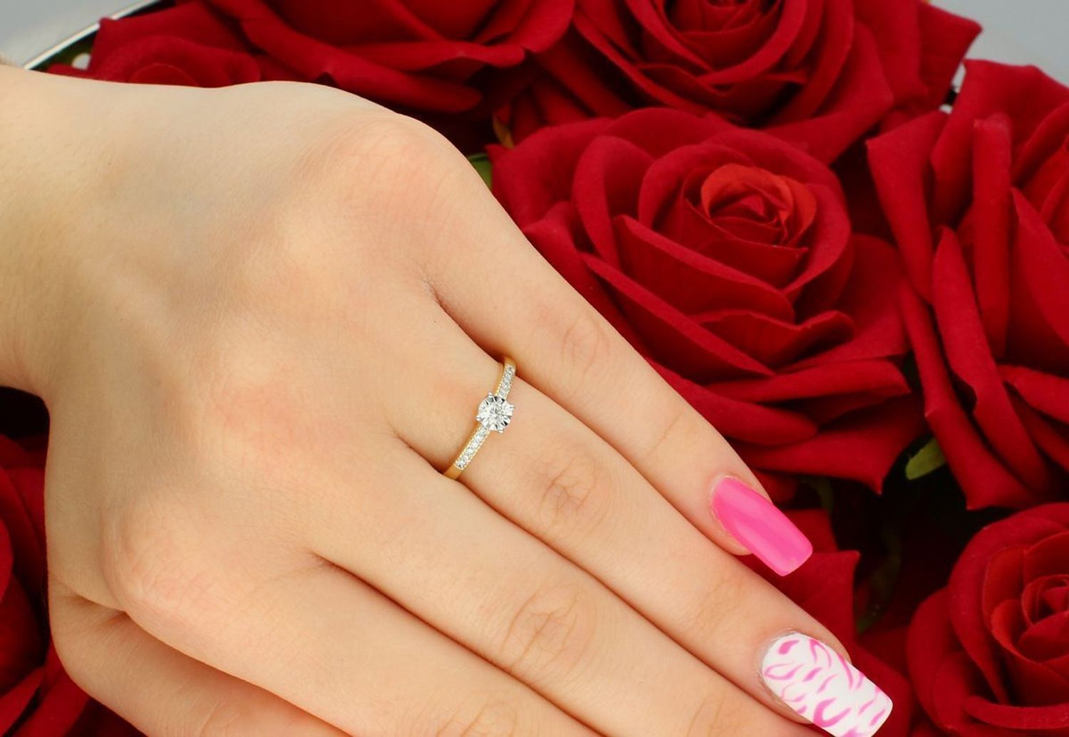 Złoty pierścionek z diamentami 0,13ct GHSI – JR30159Y, próba 585, rozmiar 13.jpg