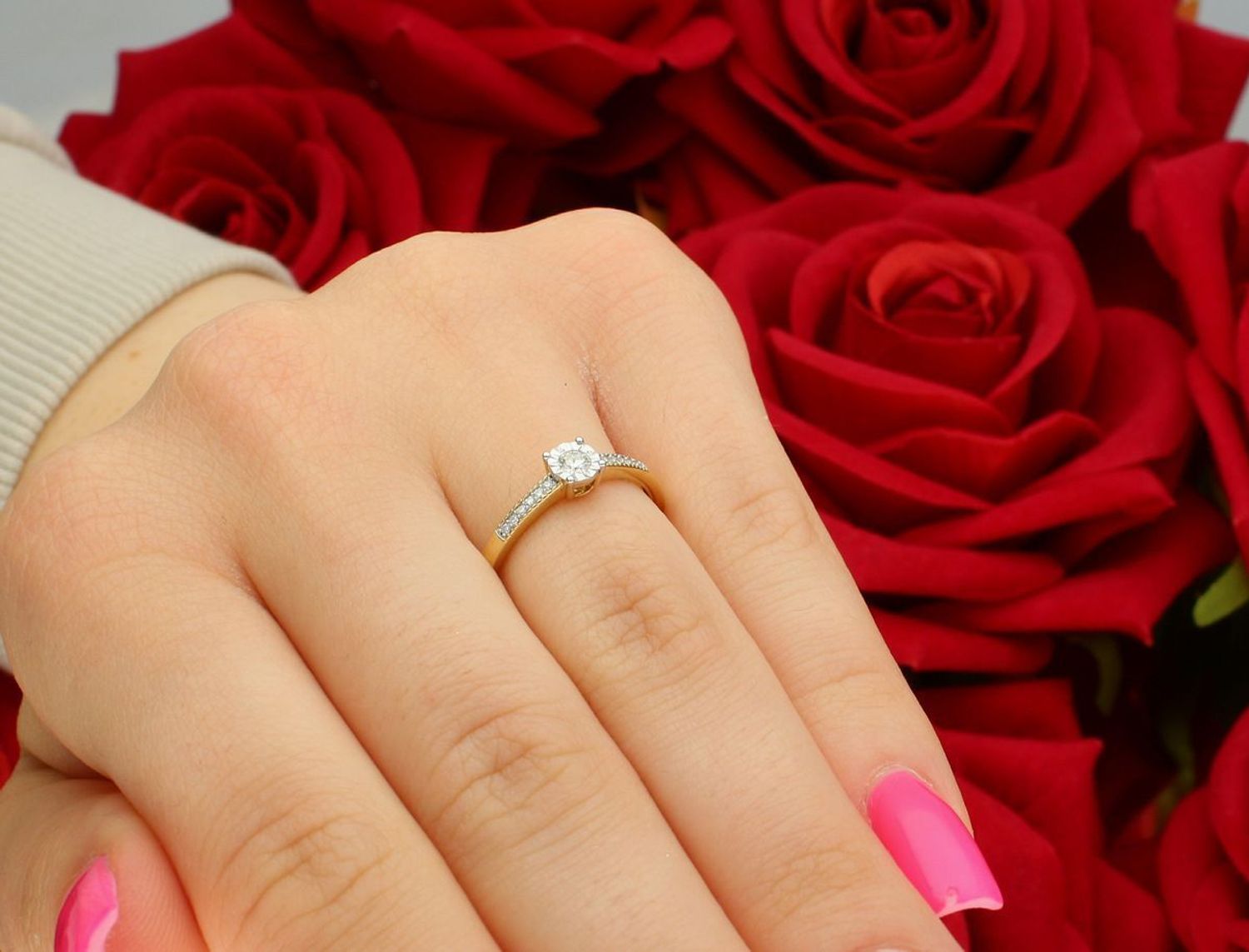 Złoty pierścionek z diamentami 0,13ct GHSI – JR30159Y, próba 585, rozmiar 13.jpg