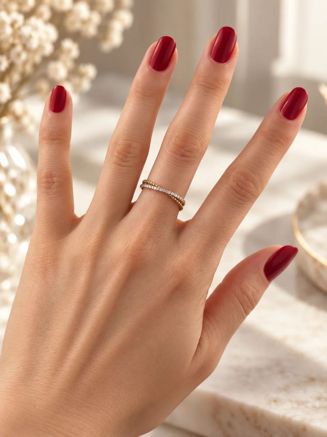 Złoty pierścionek 585 z 15 diamentami 0,07 ct i złotymi kuleczkami – rozmiar 16  (2).jpg