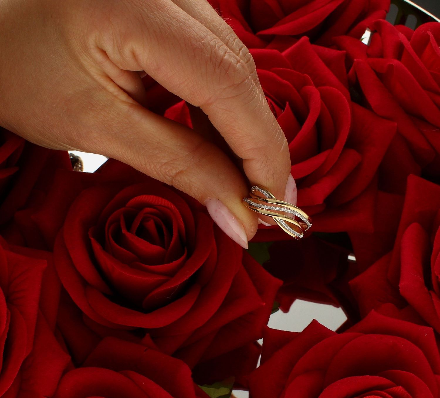 Pierścionek złoty Plecionka z Diamentami 585 rozmiar 15 (4).jpg