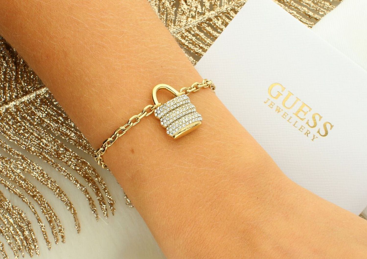 Damska Bransoletka Guess JUBB05406JWYGS – Kłódka z Cyrkoniami, Stal Szlachetna.jpg