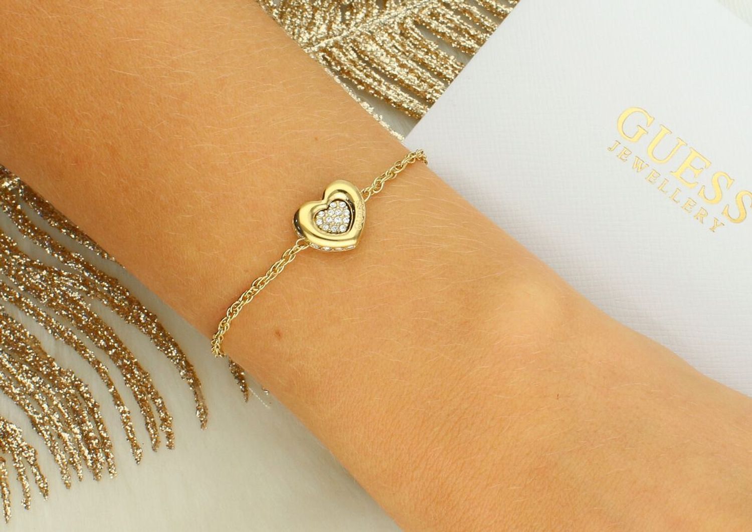 Damska Bransoletka Guess JUBB05461JWYGS – Serce z Cyrkoniami, Stal Szlachetna.jpg
