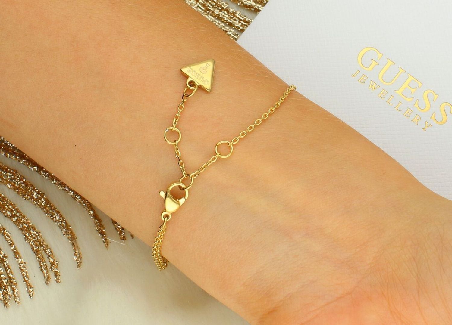 Damska Bransoletka Guess JUBB05461JWYGS – Serce z Cyrkoniami, Stal Szlachetna.jpg