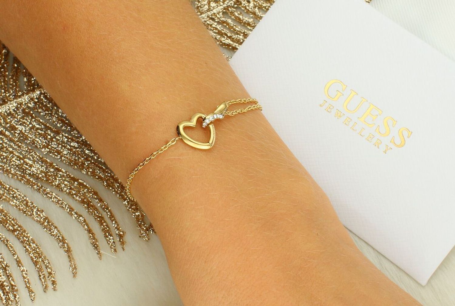 Damska Bransoletka Guess Iconique JUBB05531JWYGS – Serce i Nieskończoność z Cyrkonią.jpg