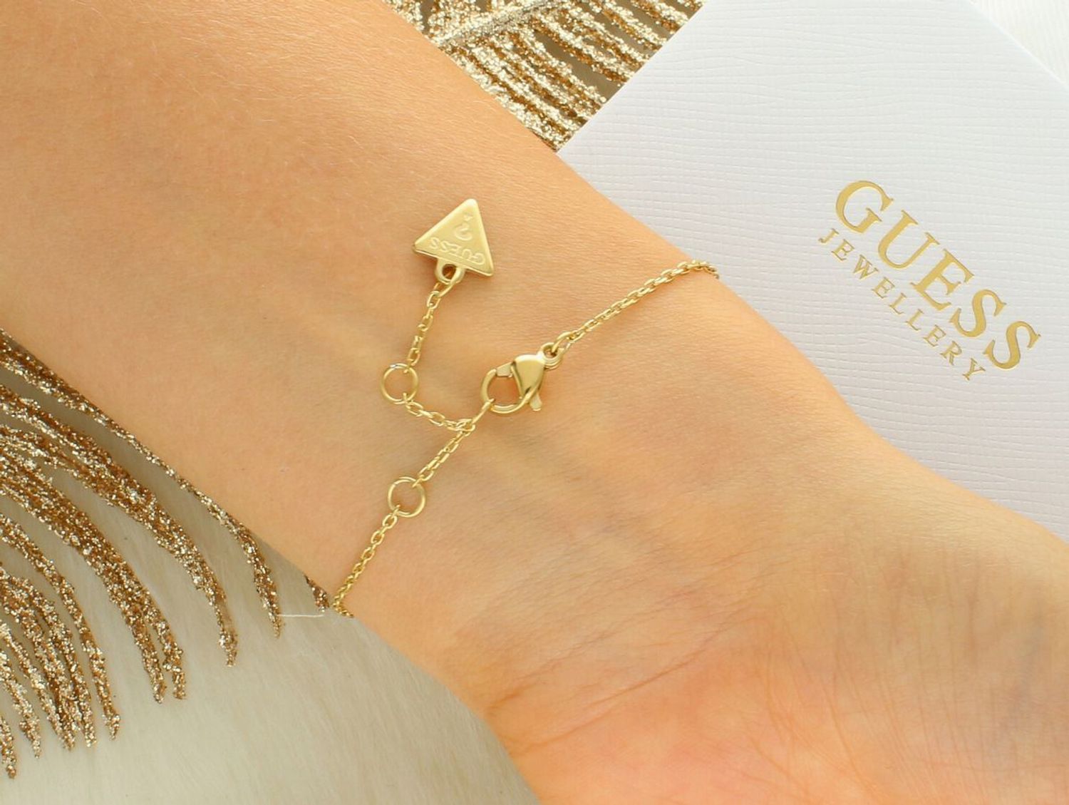 Damska Bransoletka Guess Iconique JUBB05531JWYGS – Serce i Nieskończoność z Cyrkonią.jpg