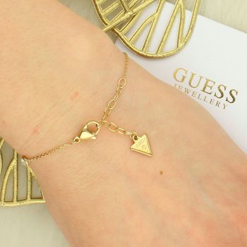 Bransoletka Guess Złota z Cyrkoniami i Logo – Regulowana 15–19 cm  JUBB06149JWYGS zapięcie.jpg